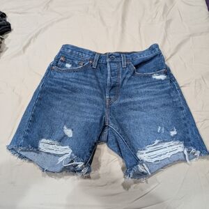 Levi's 501 '90's Women's Mid-Rise Distressed Jean Denim Shorts SZ 26